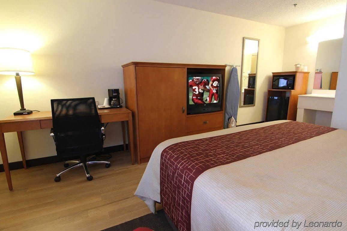 Cedar Rapids Inn 외부 사진