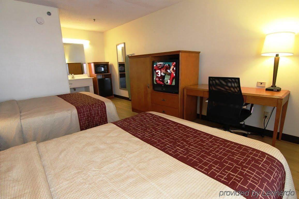 Cedar Rapids Inn 외부 사진