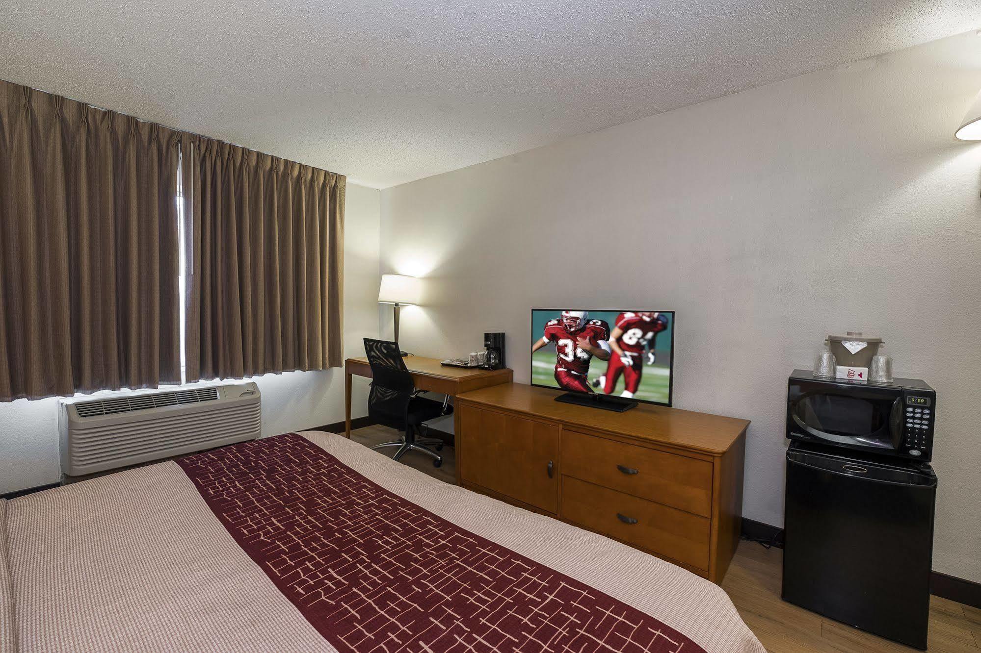 Cedar Rapids Inn 외부 사진